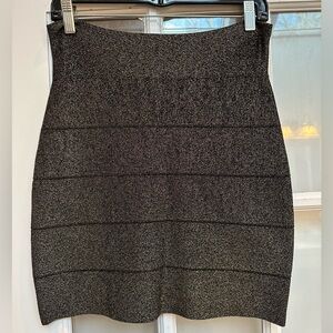 BCBGMaxAzria Black Gold Shimmer Metallic Bodycon Fitted Chic Punk Skirt Size M